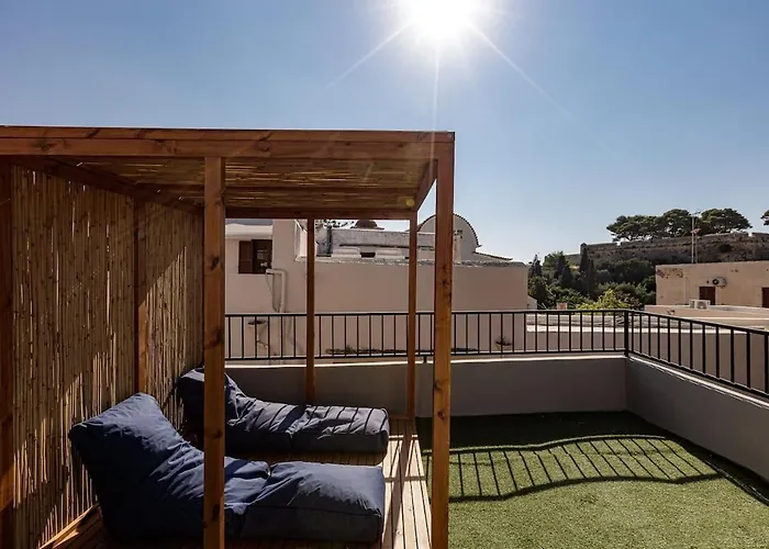 Beauty And Comfort For Relax & Work In * Ретимно