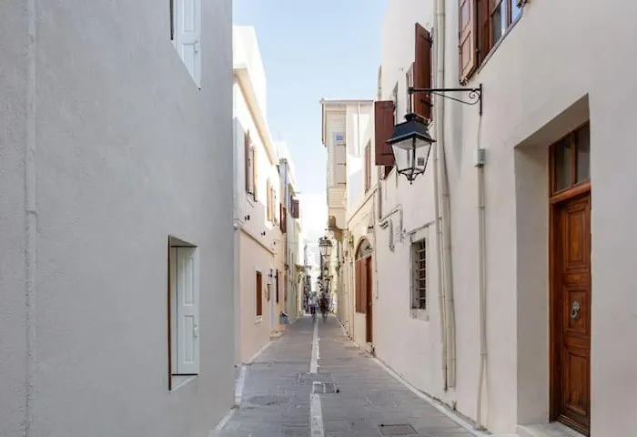 Beauty And Comfort For Relax & Work In