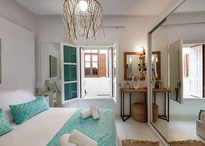 Beauty And Comfort For Relax & Work In